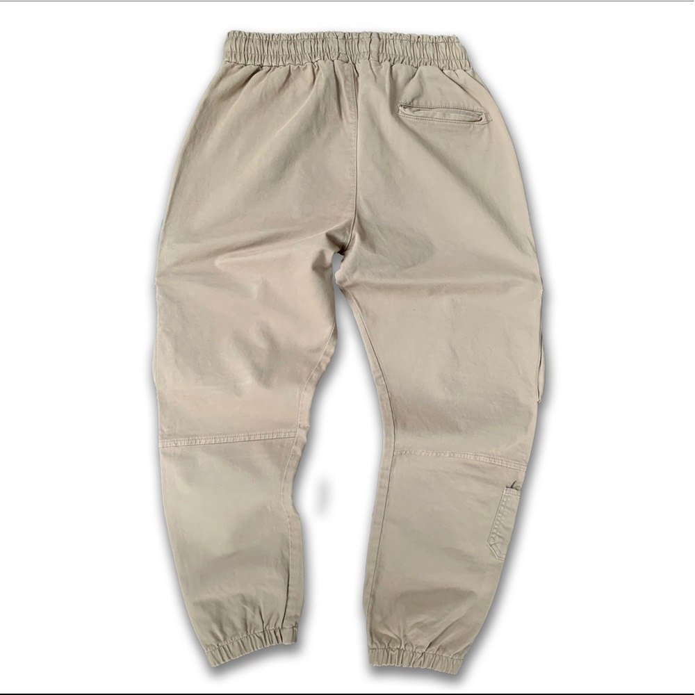 Slim fit cargo pants. - Picture 2 of 2